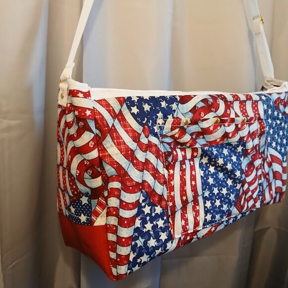 New Patriotic Stars & Stripes USA Sling Crossbody Purse Shoulder Bag Large 18x9x - Picture 5 of 15